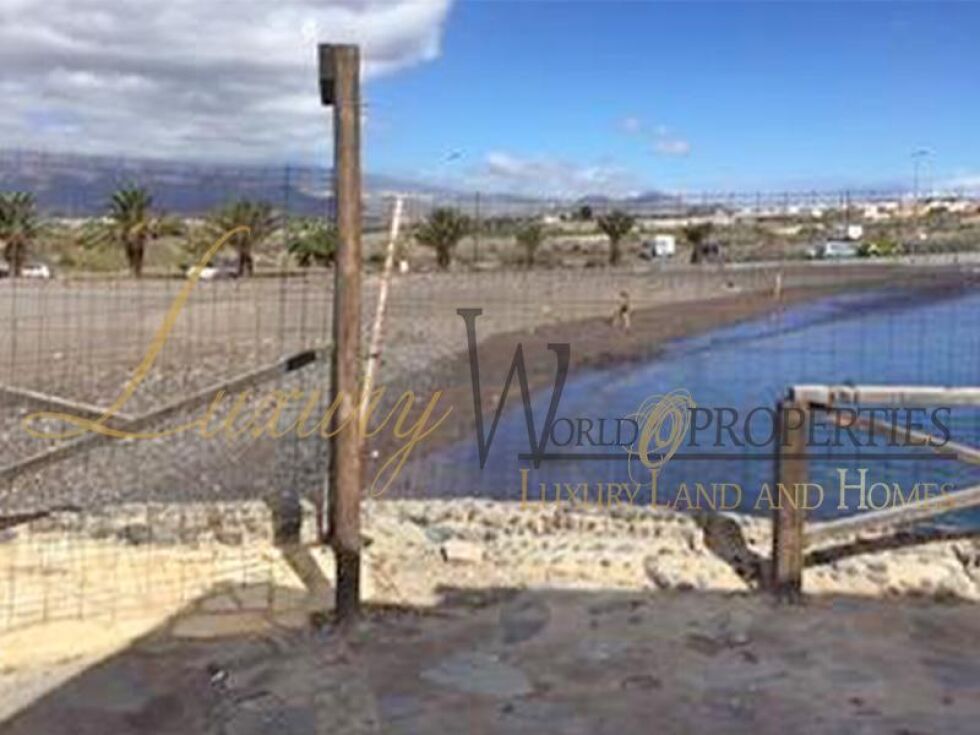 Store for sale in  Arona, Spain - LWP4352 Local Comercial en Las Galletas