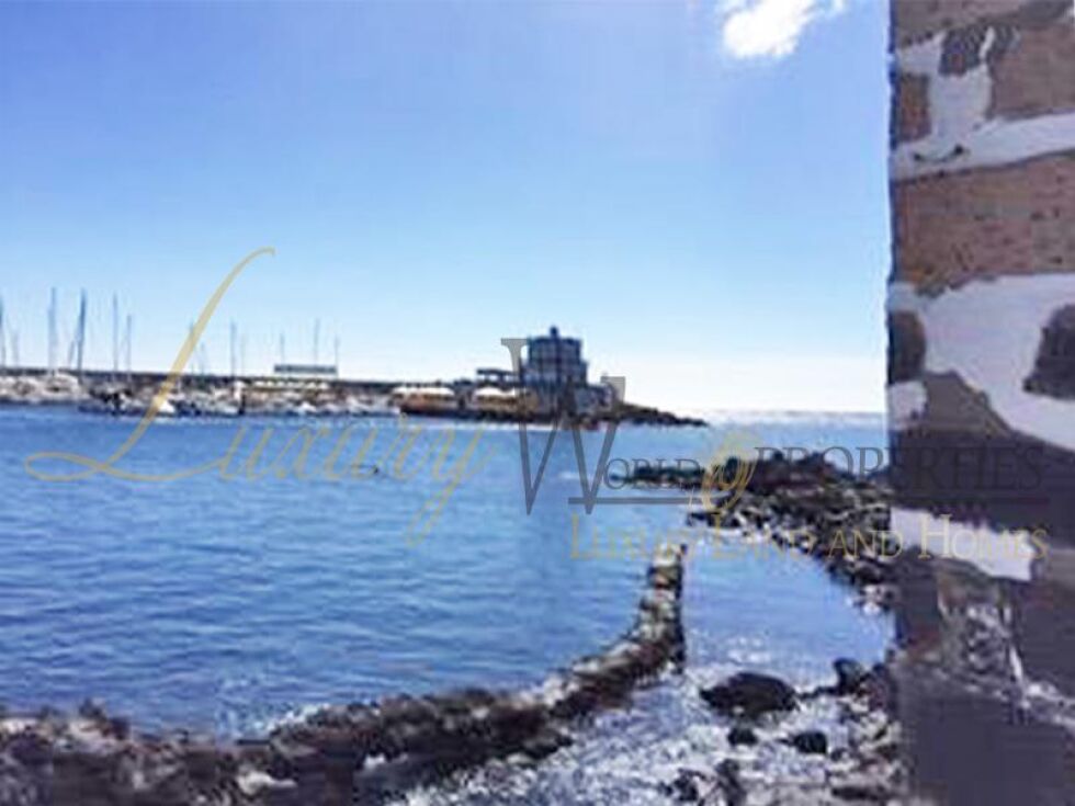 Store for sale in  Arona, Spain - LWP4352 Local Comercial en Las Galletas