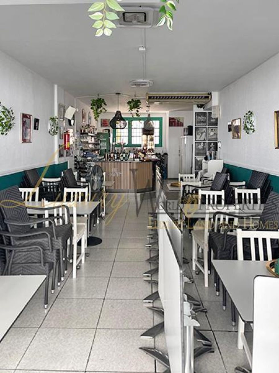 Store for sale in  Arona, Spain - LWP4696 Restaurante en Los Cristianos