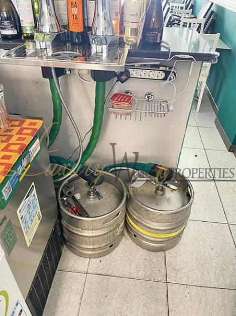 Store for sale in  Arona, Spain - LWP4696L Restaurante en Los Cristianos L