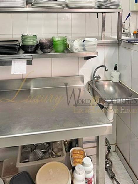 Store for sale in  Arona, Spain - LWP4696L Restaurante en Los Cristianos L