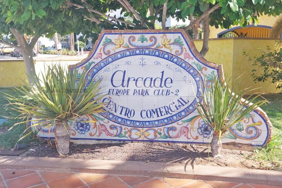 Store for sale in  Arona, Spain - LWP5038 Local en Playa de las Americas