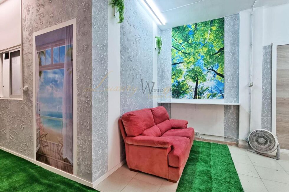 Store for sale in  Arona, Spain - LWP7045 Apartment en Los Cristianos