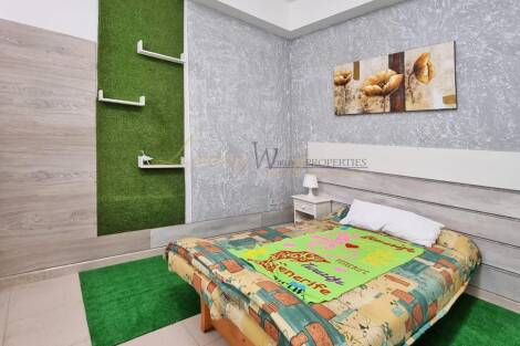 Store for sale in  Arona, Spain - LWP7045 Apartment en Los Cristianos