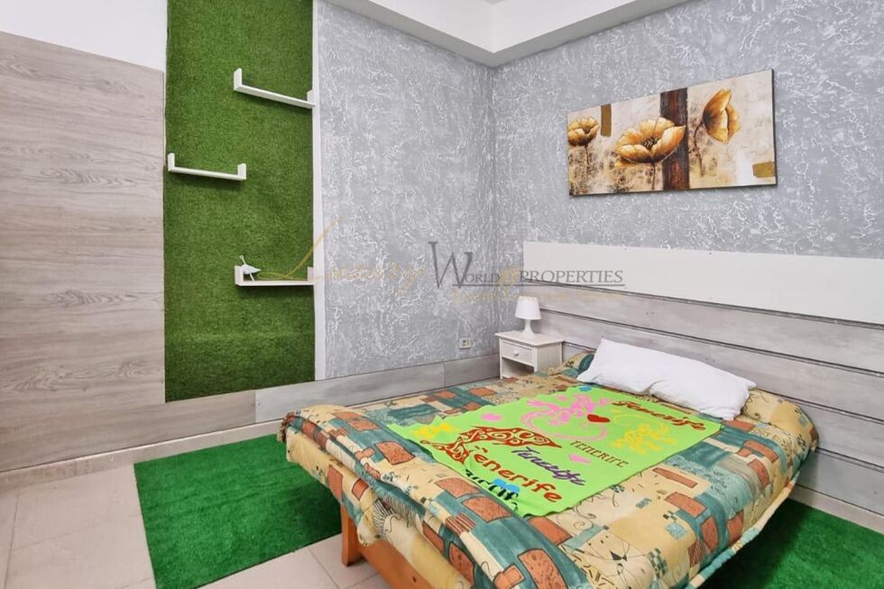 Store for sale in  Arona, Spain - LWP7045 Apartment en Los Cristianos