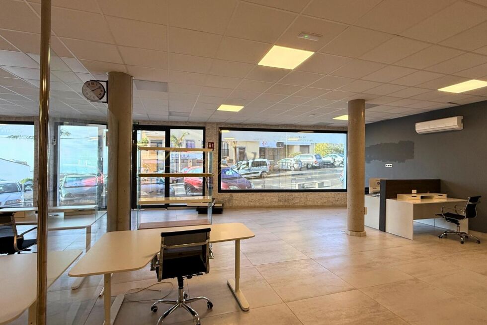 Store for sale in  Arona, Spain - LWP7111L Local en Valle San Lorenzo