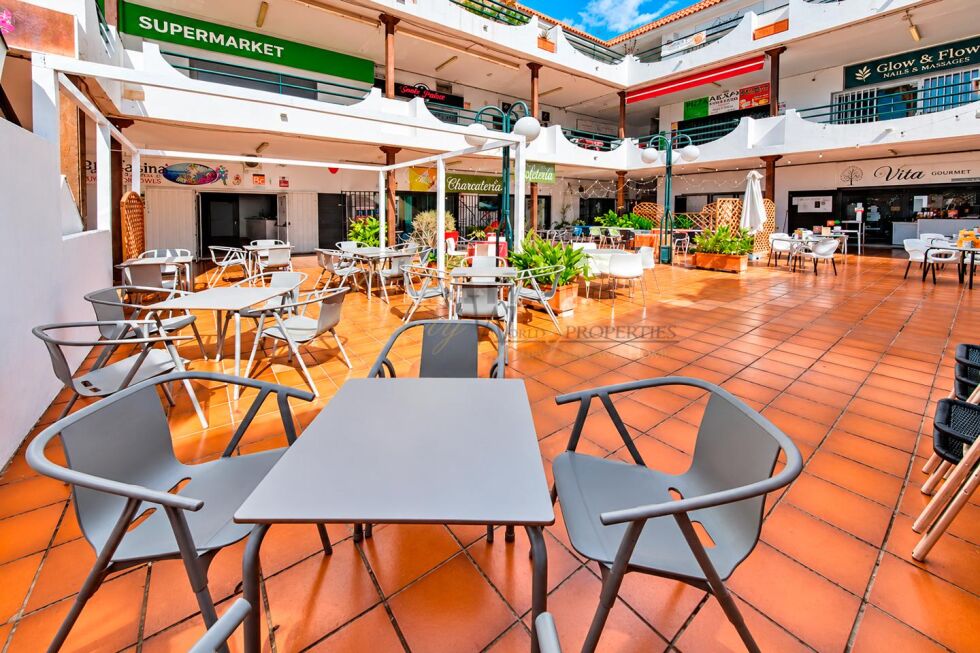 Store for sale in  Arona, Spain - LWP7144 Traspaso Local-Costa de Silencio