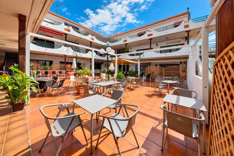 Store for sale in  Arona, Spain - LWP7144 Traspaso Local-Costa de Silencio