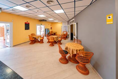 Store for sale in  Arona, Spain - LWP7144 Traspaso Local-Costa de Silencio