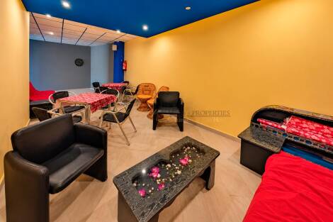 Store for sale in  Arona, Spain - LWP7144 Traspaso Local-Costa de Silencio