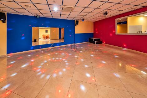 Store for sale in  Arona, Spain - LWP7144 Traspaso Local-Costa de Silencio