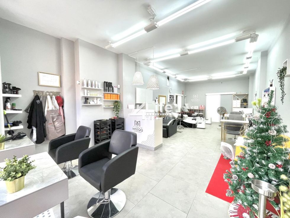 Store for sale in  Arona, Spain - PD-131224