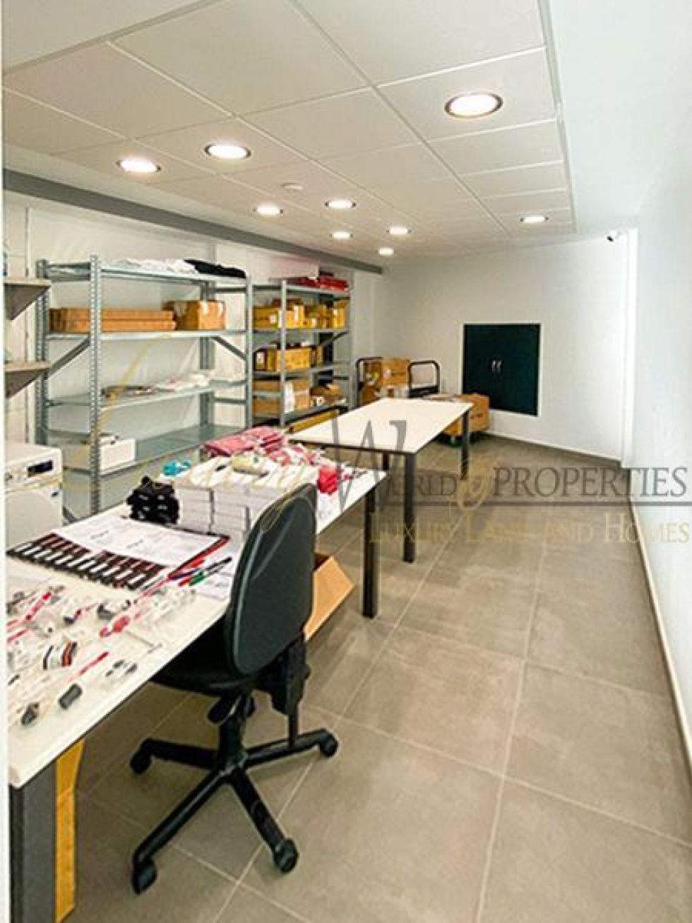 Store for sale in  Costa Adeje, Spain - LWP4590 Local Comercial-San Eugenio Alto