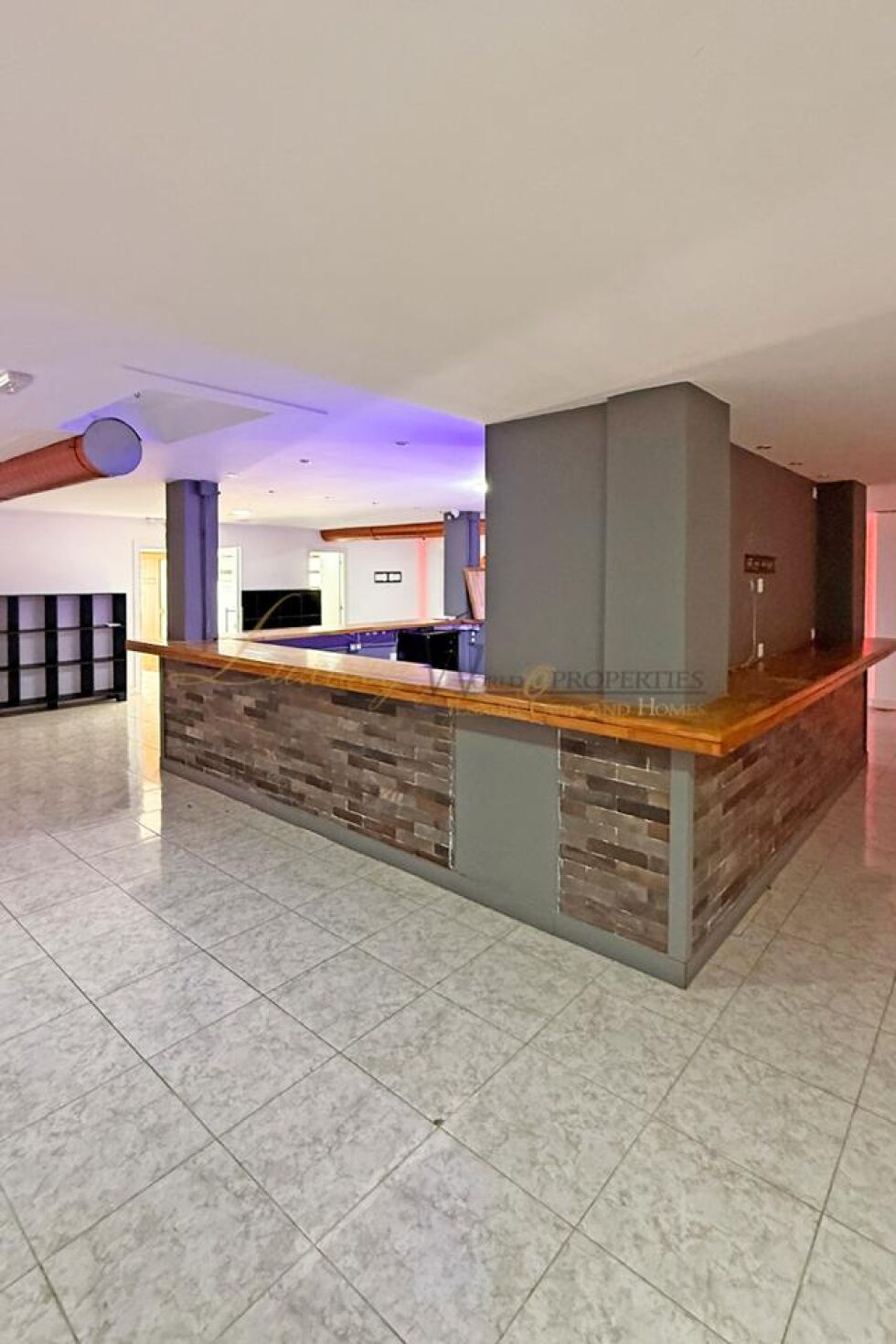 Store for sale in  Costa Adeje, Spain - LWP7127 Local - El Beril - La Caleta
