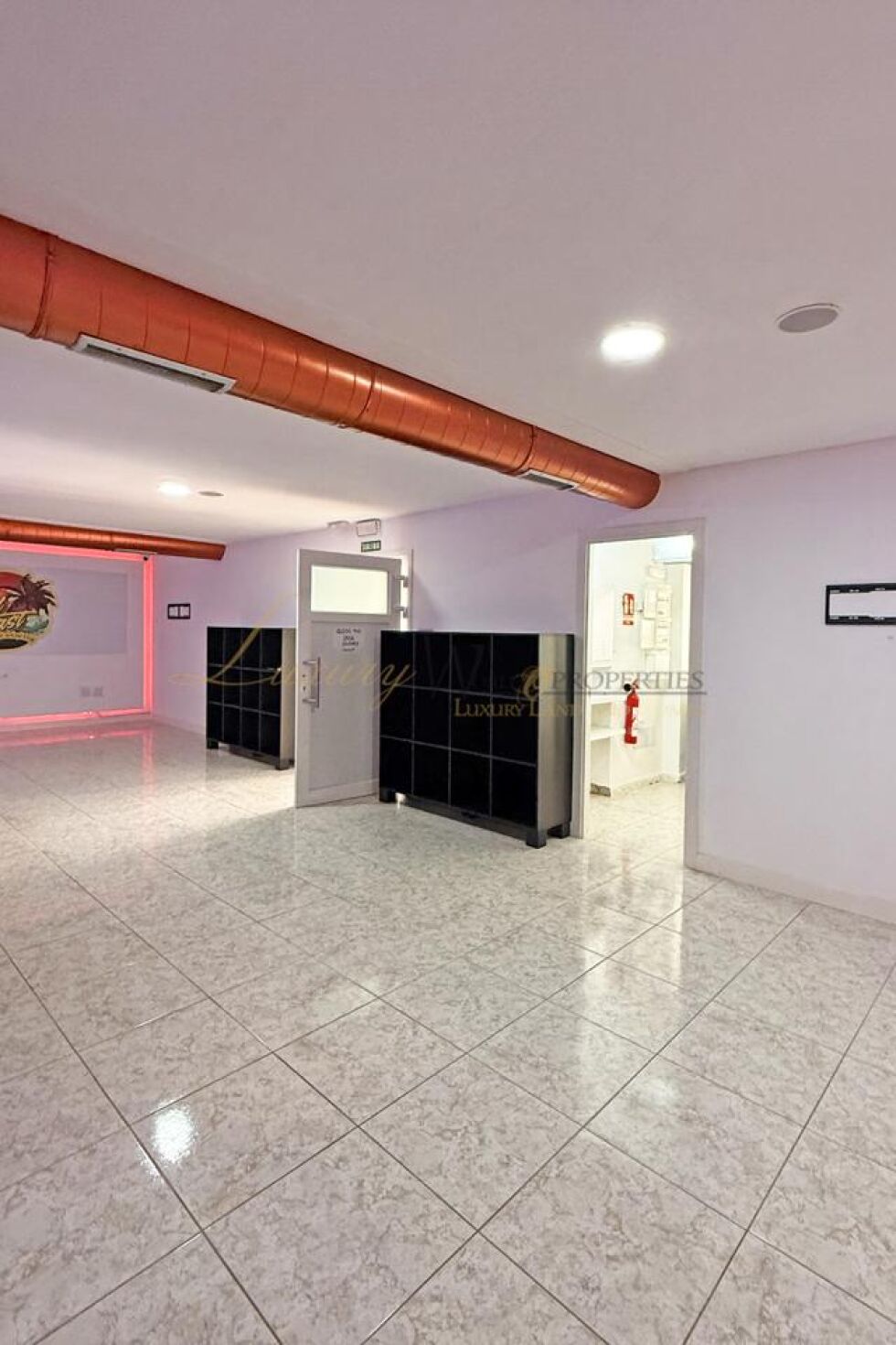 Store for sale in  Costa Adeje, Spain - LWP7127 Local - El Beril - La Caleta