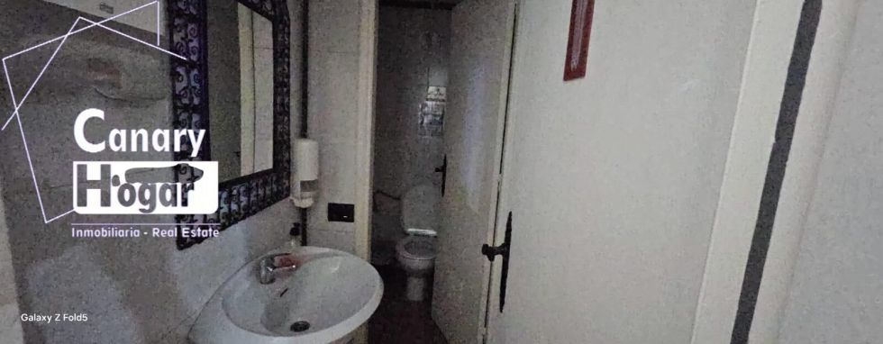 Store for sale in  Santa Cruz de Tenerife, Spain - 057031