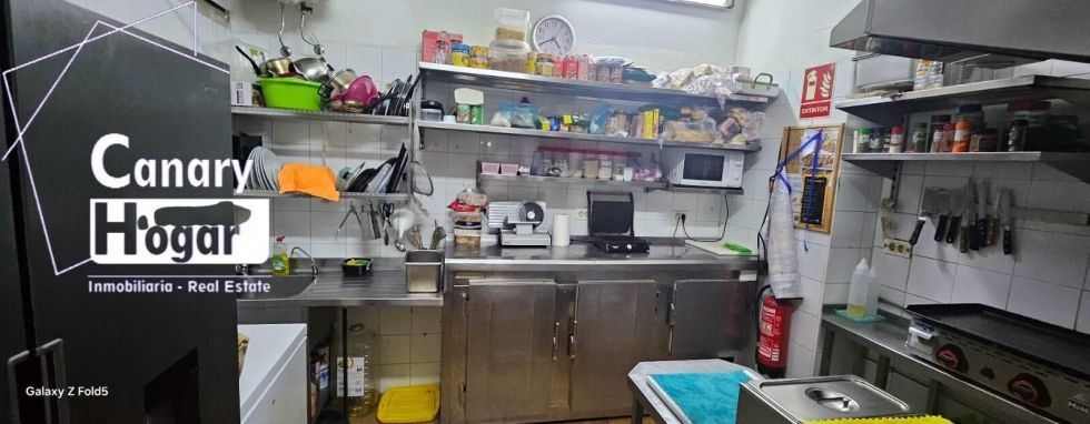 Store for sale in  Santa Cruz de Tenerife, Spain - 057031