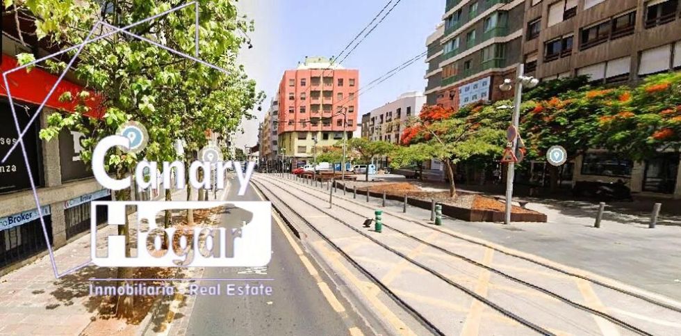 Store for sale in  Santa Cruz de Tenerife, Spain - 057031