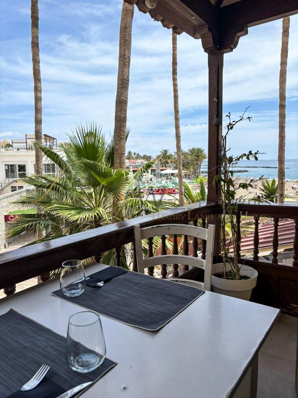 Store for sale in  Playa de la Américas, Spain - LWP5001B La Grotta Azzurra