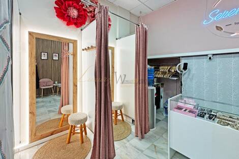 Store for sale in  Playa de las Américas, Spain - LWP7070L Parque Santiago 3 -Las Americas