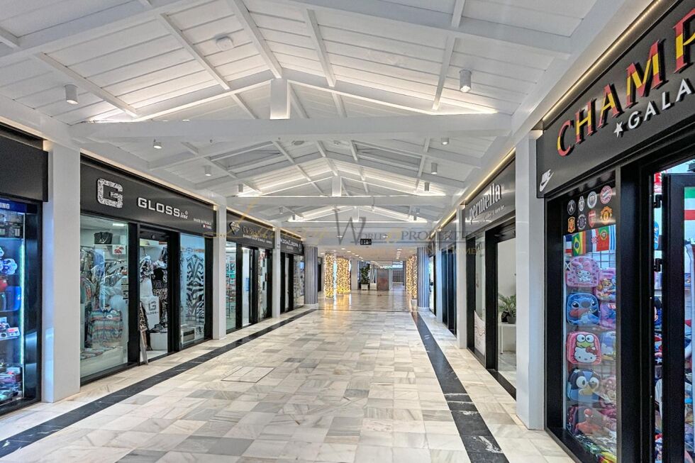 Store for sale in  Playa de las Américas, Spain - LWP7070L Parque Santiago 3 -Las Americas