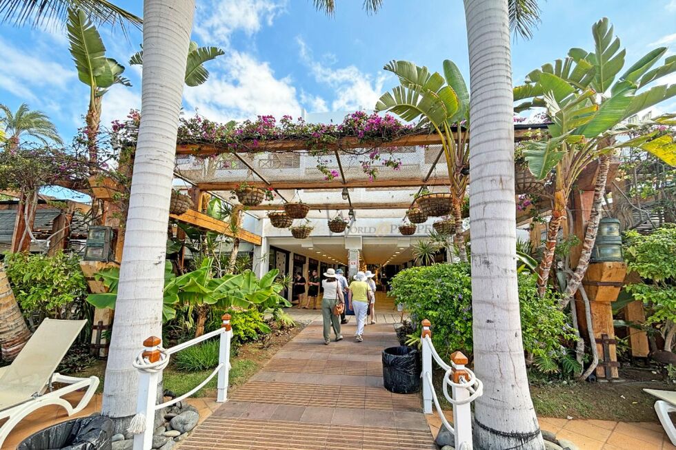 Store for sale in  Playa de las Américas, Spain - LWP7070L Parque Santiago 3 -Las Americas