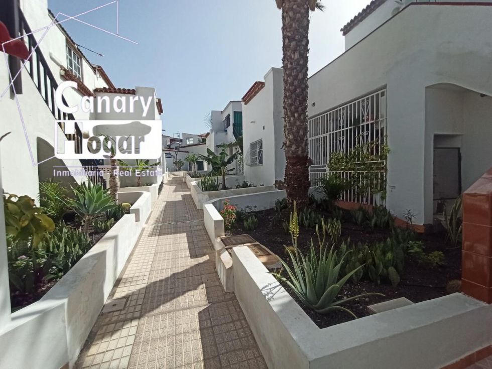 Semi-detached house for sale in  Costa del Silencio, Spain - 053071