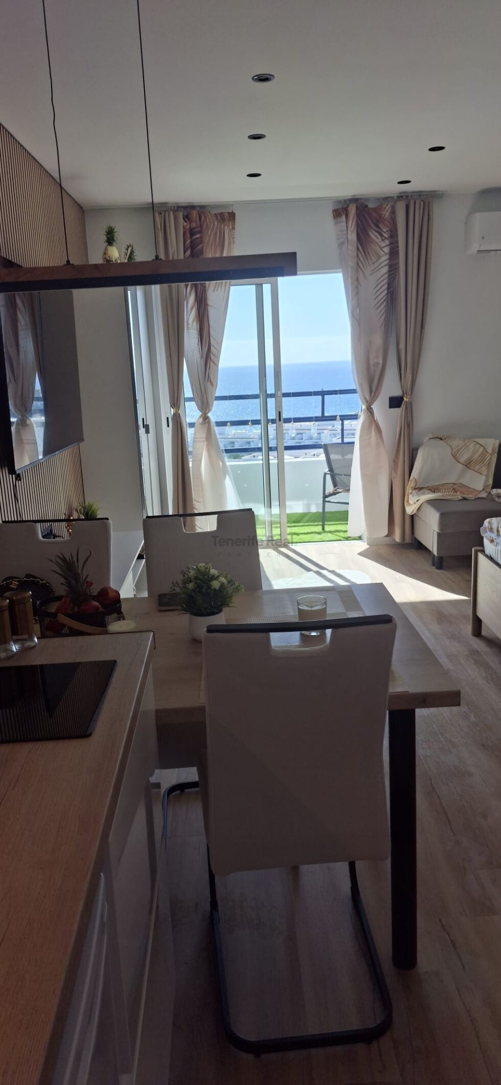 Studio for sale in  Paraiso del Sur, Adeje, Espana - tr-3075