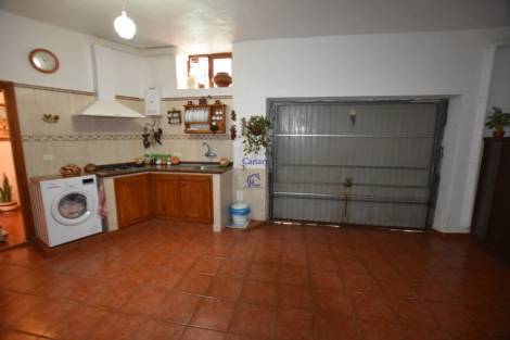 Townhouse for sale in  Chío, Spain - 041691