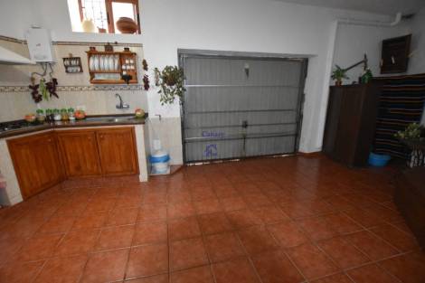 Townhouse for sale in  Chío, Spain - 041691