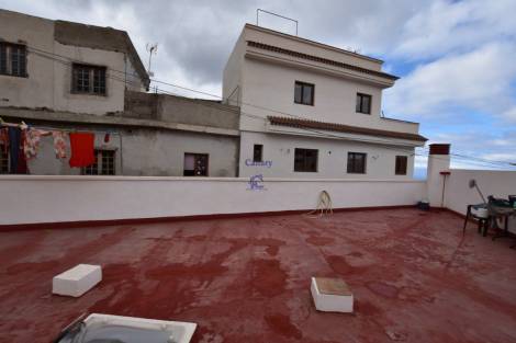 Townhouse for sale in  Chío, Spain - 041691