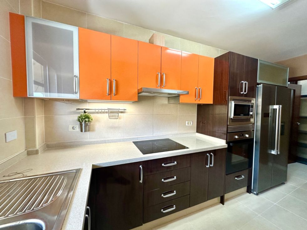 Townhouse for sale in  Cho, Španielsko - TRC-2529
