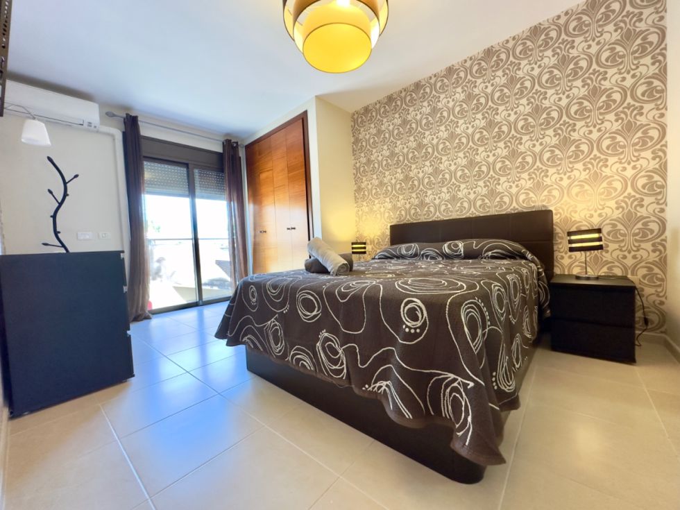 Townhouse for sale in  Cho, Španielsko - TRC-2529