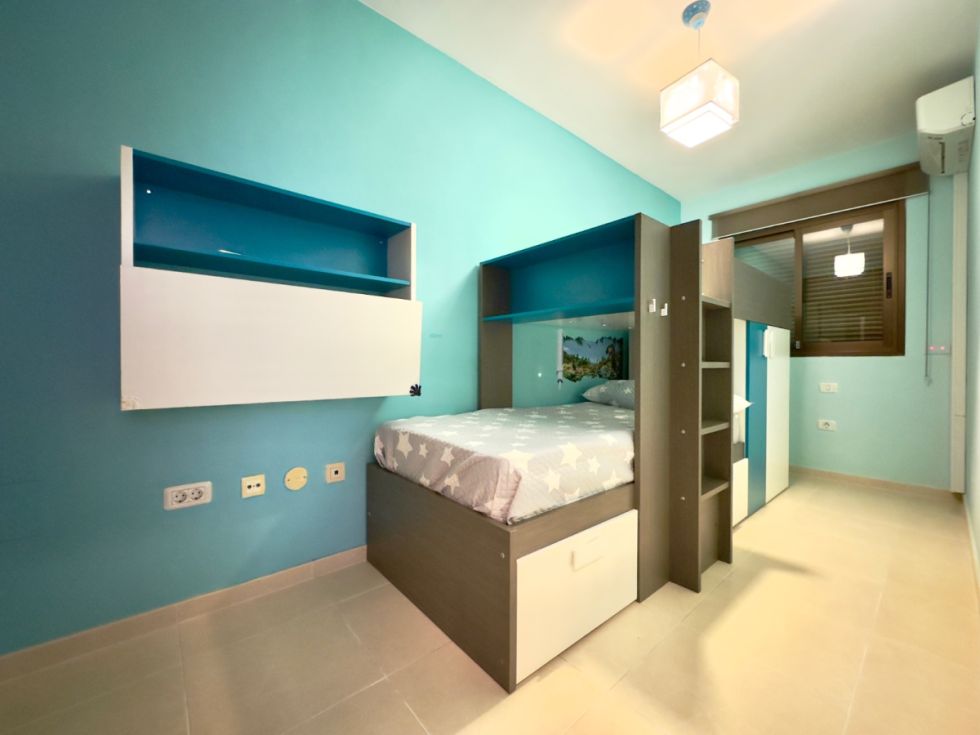 Townhouse for sale in  Cho, Španielsko - TRC-2529