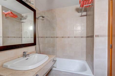 Townhouse for sale in  Oasis de Fañabé, Costa Adeje, Spanyolország - TRC-2636