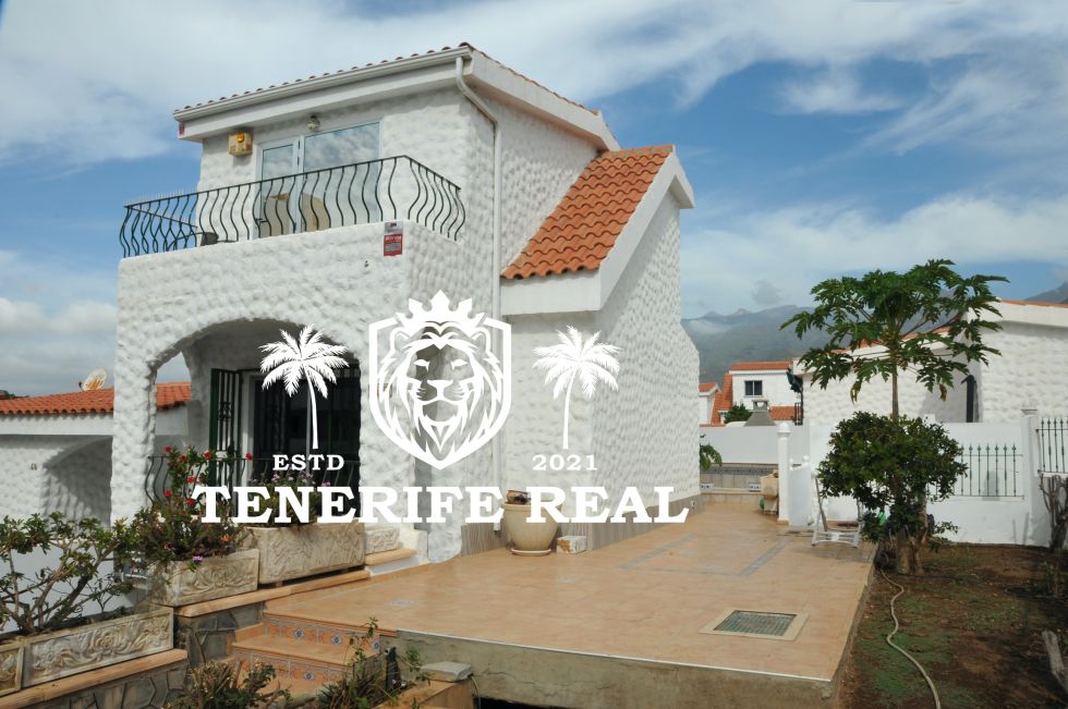 Independent house for sale in  Playa de la Américas, Spain