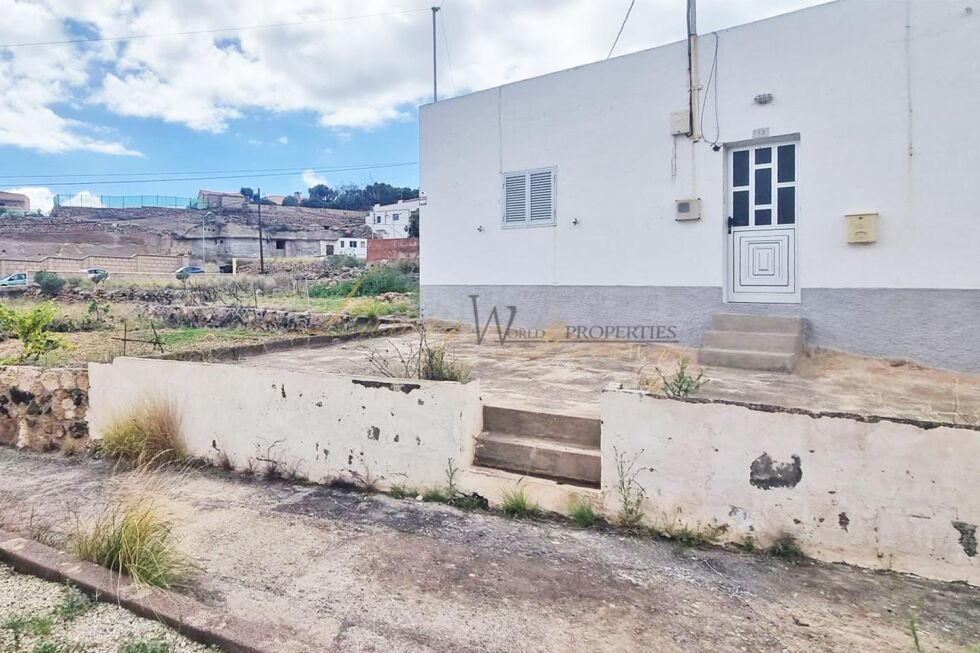 Townhouse for sale in  El Salto, Spain - LWP7077 Casa en El Salto