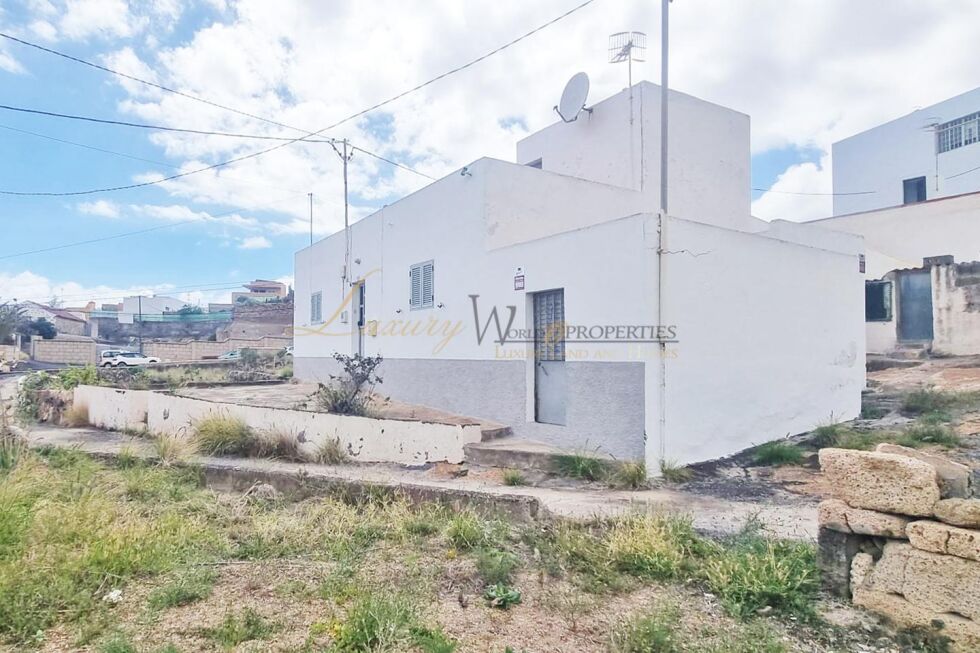Townhouse for sale in  El Salto, Spain - LWP7077 Casa en El Salto