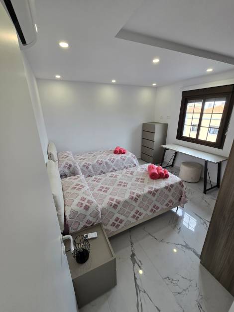 Townhouse for sale in  Alondras 1, Fañabé, Spain - TR-2751