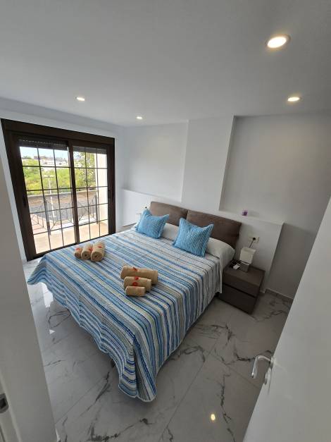 Townhouse for sale in  Alondras 1, Fañabé, Spain - TR-2751