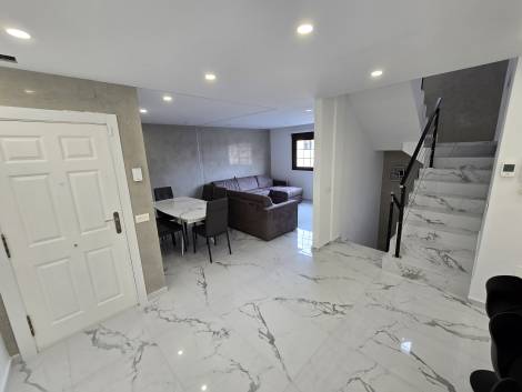 Townhouse for sale in  Alondras 1, Fañabé, Spain - TR-2751