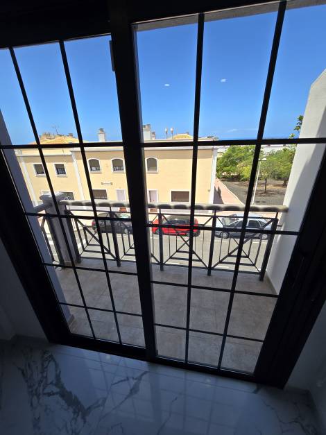 Townhouse for sale in  Alondras 1, Fañabé, Spain - TR-2751