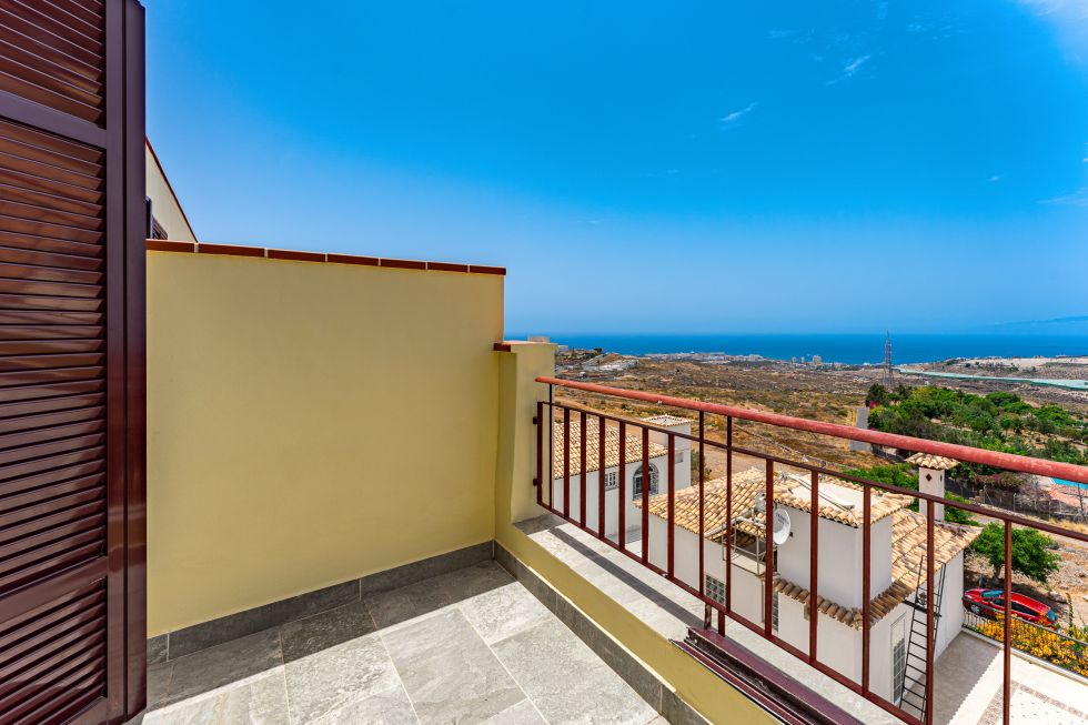 Townhouse for sale in  Chayofa, Spain - TR-3020