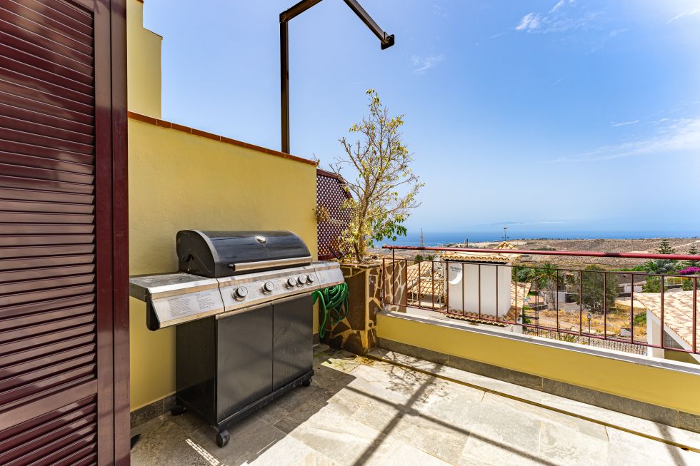 Townhouse for sale in  Chayofa, Spain - TR-3020