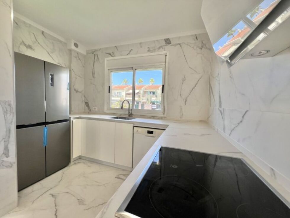 Townhouse for sale in  RESIDENCIAL SAN MIGUEL, Costa Adeje, Spain - TRC-3074