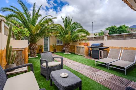 Townhouse for sale in  UD6 Roque del Conde, Costa Adeje, España - TRC-2749