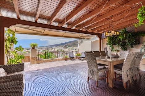 Townhouse for sale in  UD6 Roque del Conde, Costa Adeje, España - TRC-2749