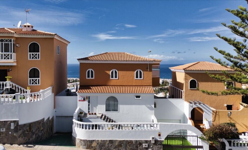 Townhouse for rent in  Costa Adeje, Spain - TRV_184