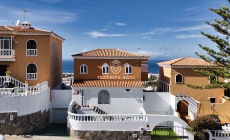 Townhouse for rent in  Costa Adeje, Spain - TRV_184