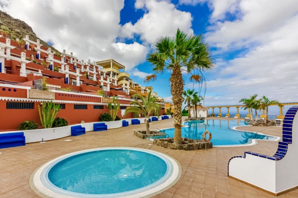 Apartment for rent in  Roque del Conde, Costa Adeje, Spain - TRV-138